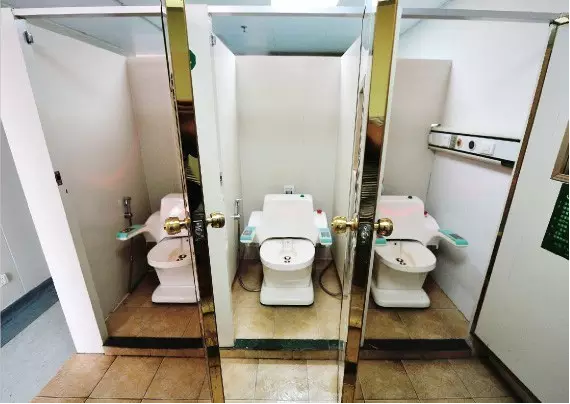 第四屆中國中西醫(yī)結合肛腸會-南寧-激光坐浴機-康興醫(yī)療官網(wǎng)