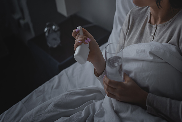 喝水、深夜、習(xí)慣-康興醫(yī)療器械官網(wǎng)